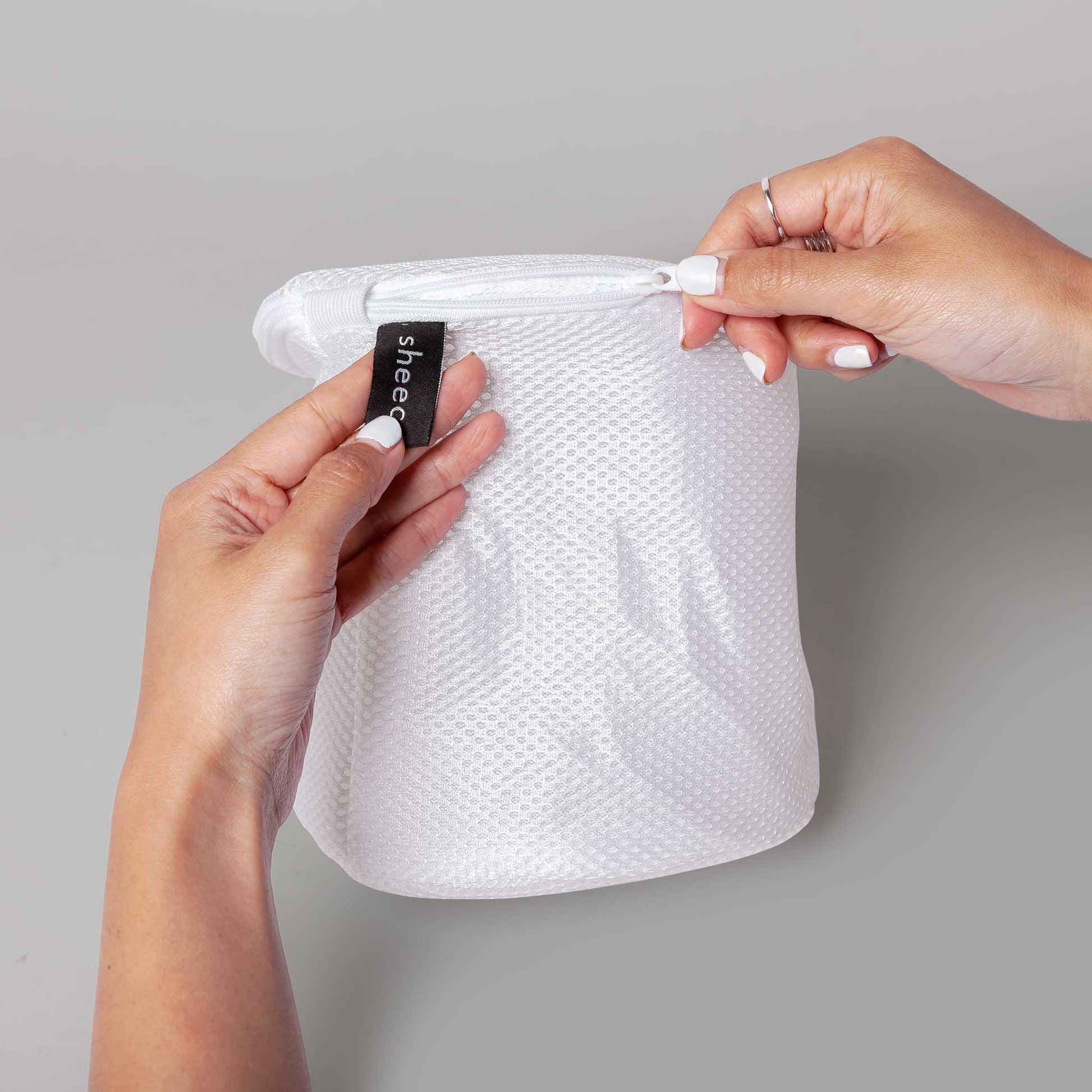 Cylinder Laundry Mesh Bag