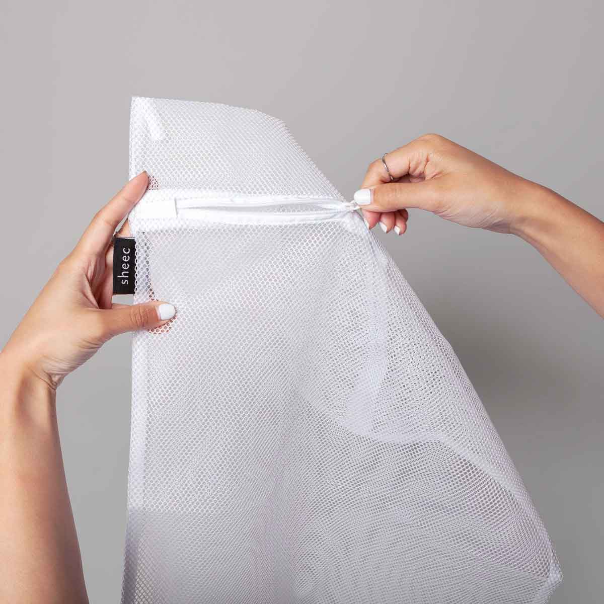 sheec accessories large mesh laundry bag with zippers for delicates